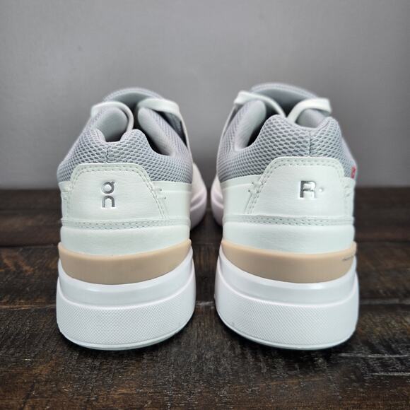 NEW On Cloud The Roger Advantage Womens Size 9 Court Tennis Shoes White - Picture 4 of 12